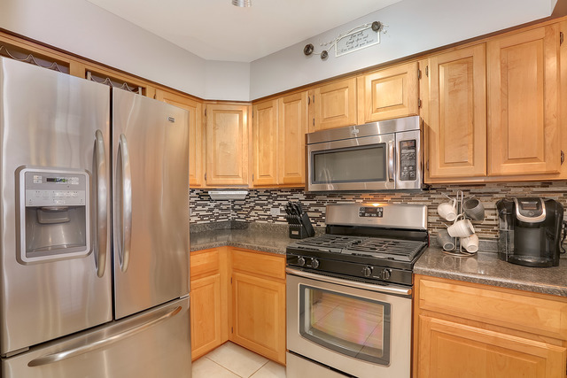 440 Cavalier Ct #E, West Dundee, IL 60118 photo 5