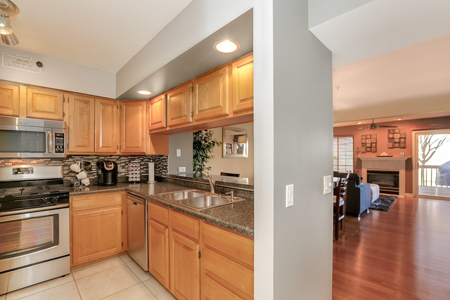 440 Cavalier Ct #E, West Dundee, IL 60118 photo 3