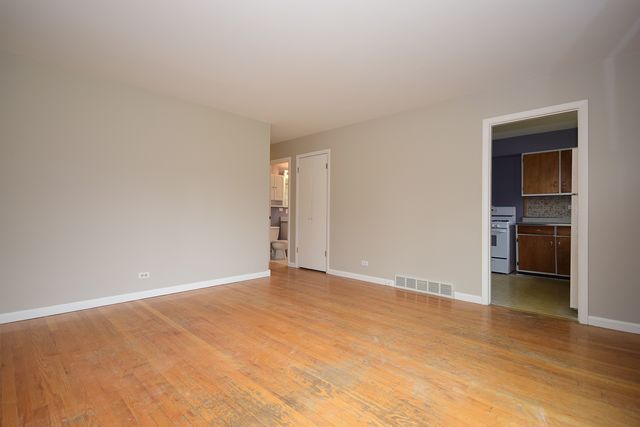 776 N Adele St, Elmhurst, IL 60126 photo 7