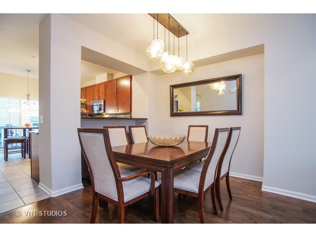 1239 Willow Ave, Des Plaines, IL 60016 photo 5