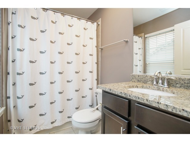 1239 Willow Ave, Des Plaines, IL 60016 photo 11
