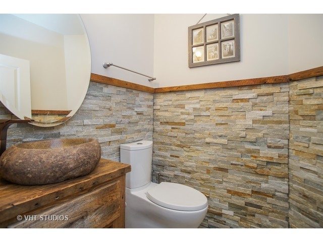 1239 Willow Ave, Des Plaines, IL 60016 photo 12
