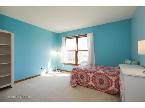 311 Fieldcrest Dr, Algonquin, IL 60102 photo 16