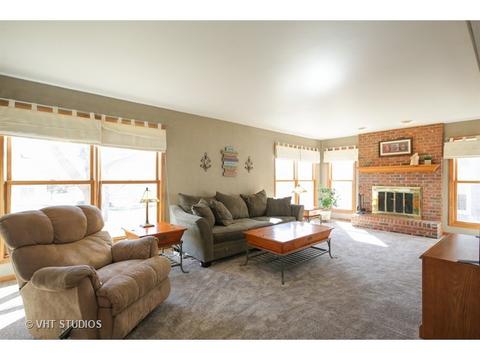 311 Fieldcrest Dr, Algonquin, IL 60102 photo 8