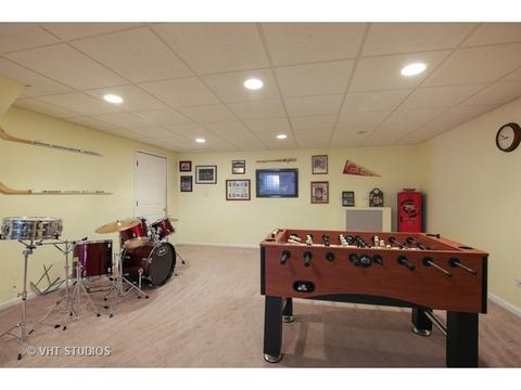 311 Fieldcrest Dr, Algonquin, IL 60102 photo 9