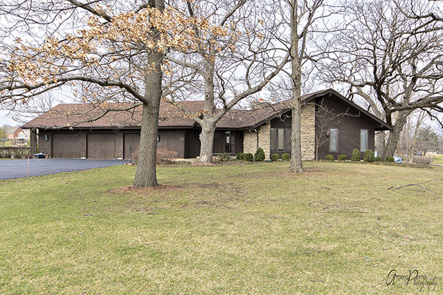 306 Weston Ct, Mchenry, IL 60051 photo 1