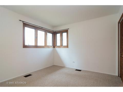 2702 Park St, Rolling Meadows, IL 60008 photo 7