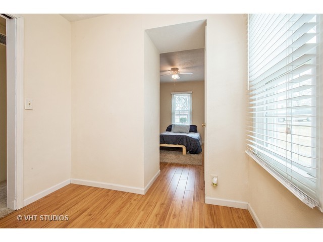 4 Echo Hill Rd, Oakwood Hills, IL 60013 photo 9
