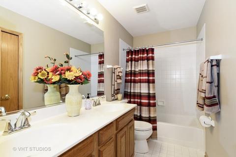 1622 Mccormack Dr, Hoffman Estates, IL 60169 photo 22