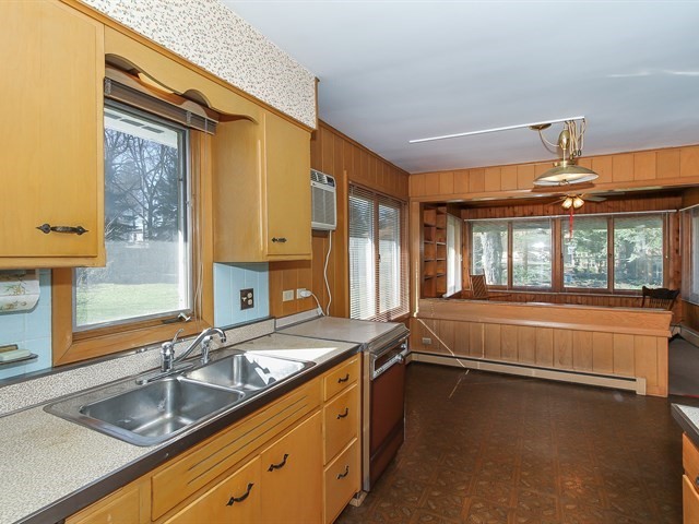 508 Hubbard Ave, Elgin, IL 60123 photo 7