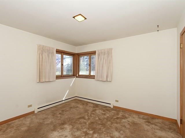 508 Hubbard Ave, Elgin, IL 60123 photo 16