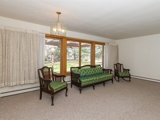 508 Hubbard Ave, Elgin, IL 60123 photo 3