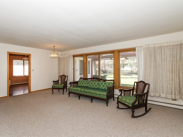 508 Hubbard Ave, Elgin, IL 60123 photo 4
