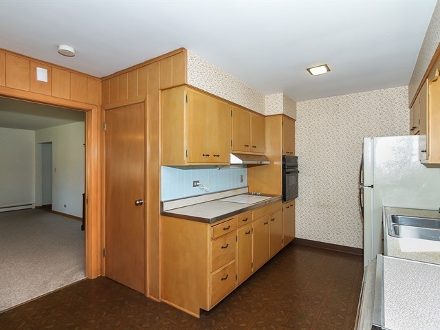 508 Hubbard Ave, Elgin, IL 60123 photo 6