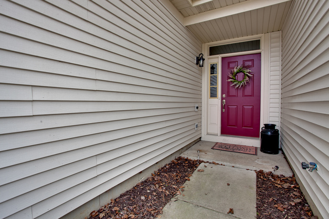 324 Emerald Ln, Algonquin, IL 60102 photo 2
