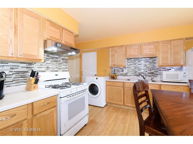 1226 Oboe Ct, Wheeling, IL 60090 photo 5
