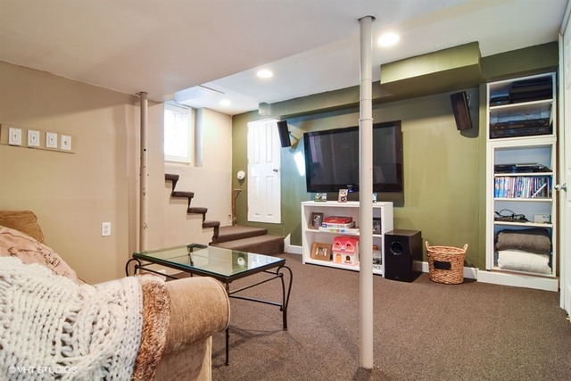 403 S Hale St, Wheaton, IL 60187 photo 8
