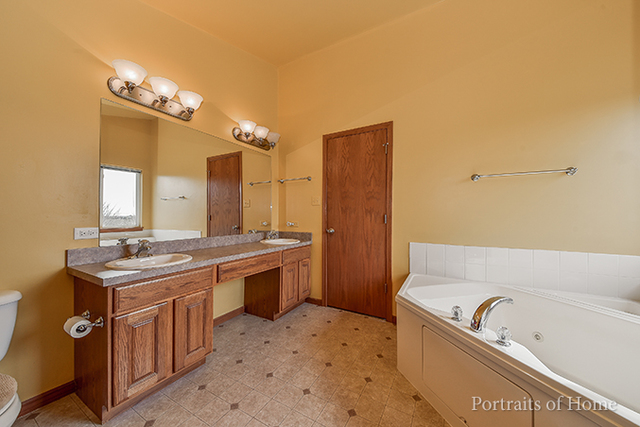 25315 S Plainview Dr, Channahon, IL 60410 photo 16