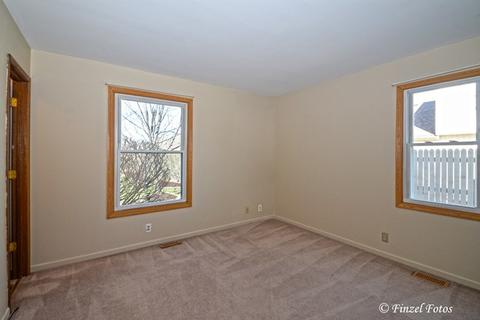 736 Maple St, Marengo, IL 60152 photo 9