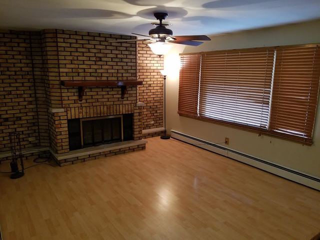 2108 Hoffman St, Crest Hill, IL 60403 photo 4