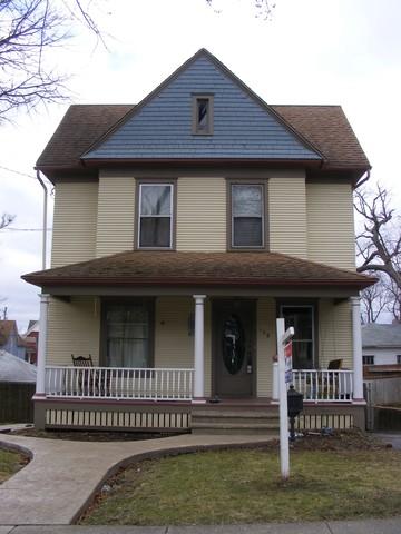138 Hill Ave, Elgin, IL 60120 photo 1