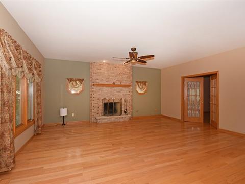 10623 Celtic Ct, Mokena, IL 60448 photo 5