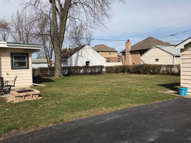 8547 Mcvicker Ave, Burbank, IL 60459 photo 13