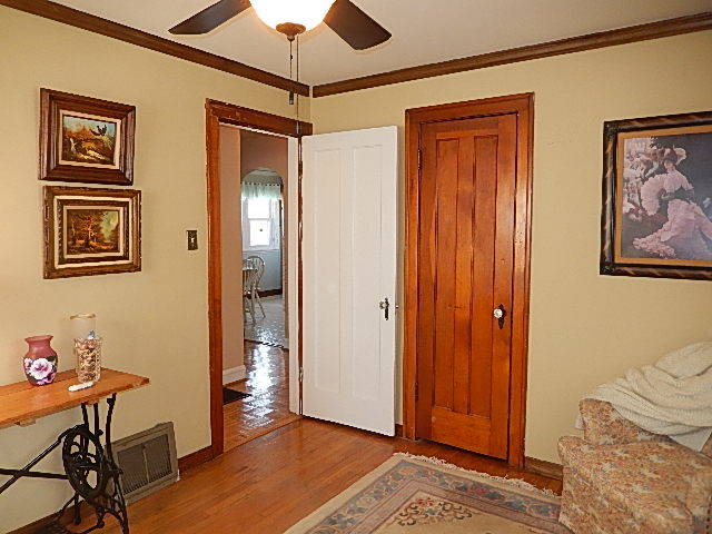 14929 Avers Ave, Midlothian, IL 60445 photo 12