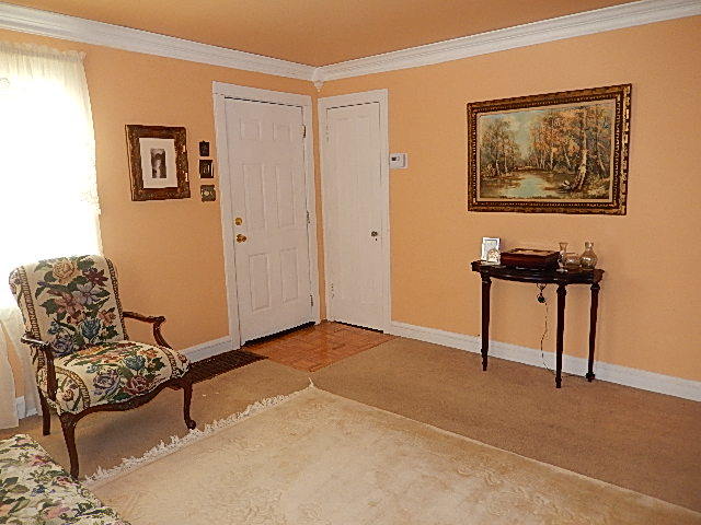14929 Avers Ave, Midlothian, IL 60445 photo 4