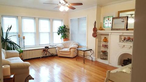 8137 S Champlain Ave, Chicago, IL 60619 photo 3