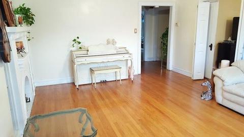 8137 S Champlain Ave, Chicago, IL 60619 photo 4