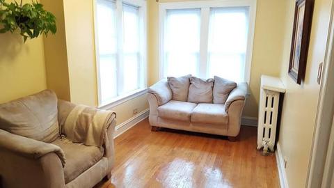 8137 S Champlain Ave, Chicago, IL 60619 photo 5