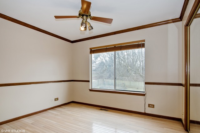 411 Old Oak Cir, Algonquin, IL 60102 photo 9