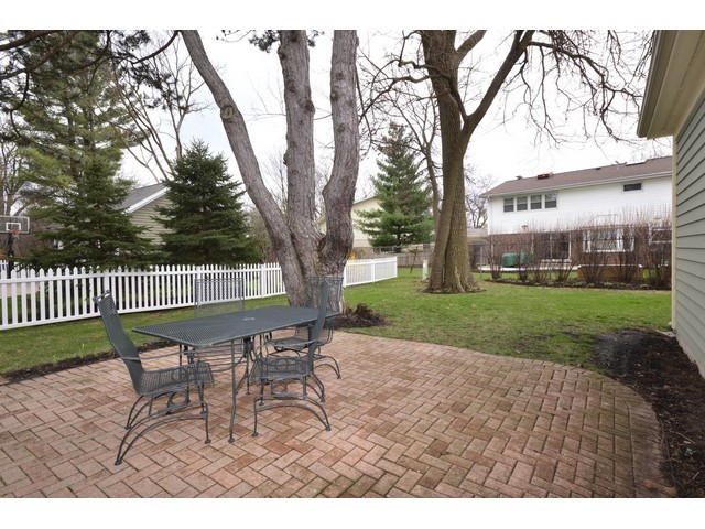 2803 Park Ln, Glenview, IL 60025 photo 22