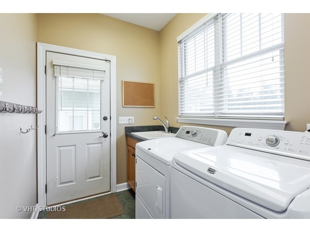 2803 Park Ln, Glenview, IL 60025 photo 13