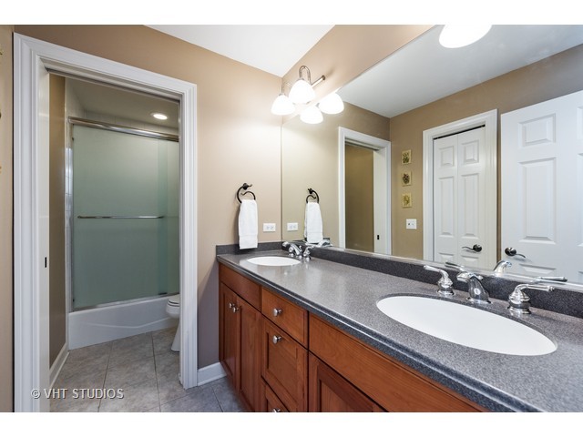 2803 Park Ln, Glenview, IL 60025 photo 17