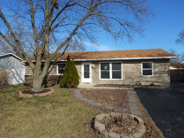 272 Plainview Dr, Bolingbrook, IL 60440 photo 1