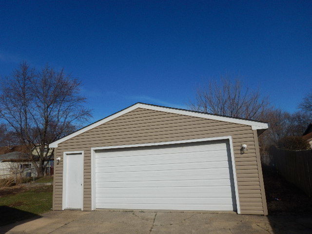 272 Plainview Dr, Bolingbrook, IL 60440 photo 2