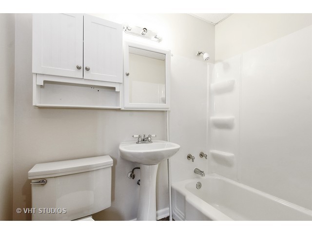 423 W Stone Ave, Addison, IL 60101 photo 7