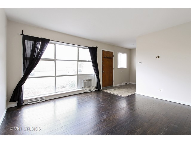 423 W Stone Ave, Addison, IL 60101 photo 8