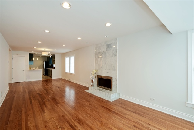 8500 S Jeffery Blvd, Chicago, IL 60617 photo 3