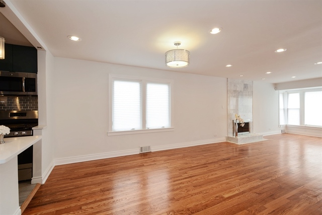 8500 S Jeffery Blvd, Chicago, IL 60617 photo 5