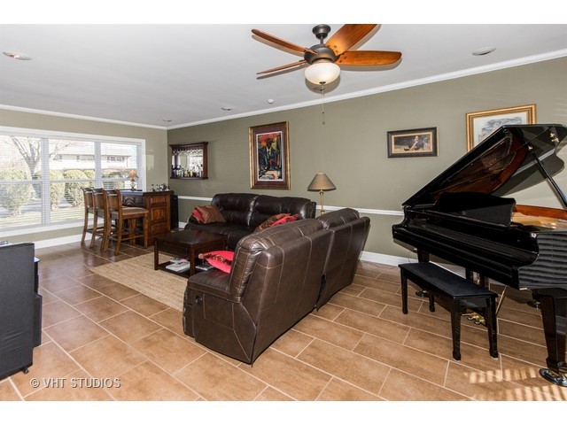 105 Graymoor Ln, Olympia Fields, IL 60461 photo 8