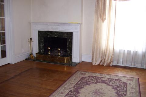 205 E High St N, Monticello, IL 61856 photo 2