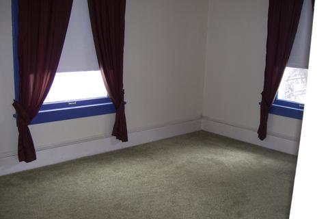 205 E High St N, Monticello, IL 61856 photo 10