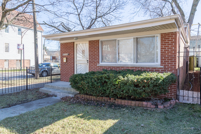1259 E 93rd St, Chicago, IL 60619 photo 1