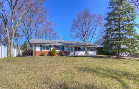 20 Pleasant St, Hoffman Estates, IL 60169 photo 1