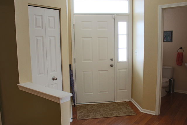 2420 Reflections Dr, Aurora, IL 60502 photo 2