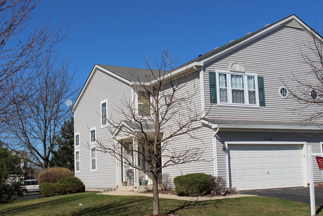 2420 Reflections Dr, Aurora, IL 60502 photo 1