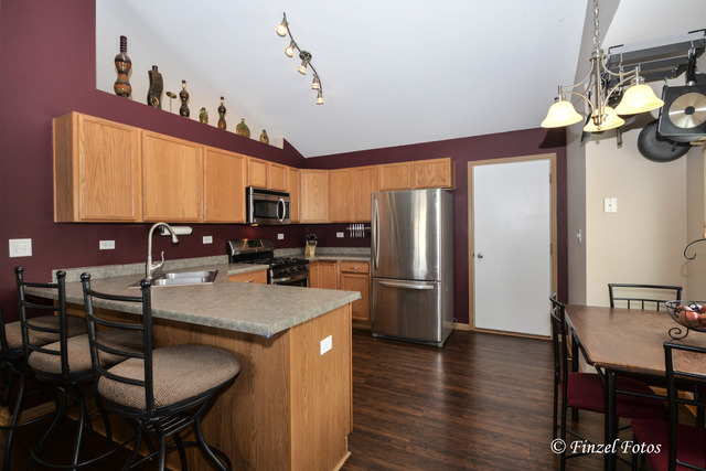 809 Joanne Ln, Harvard, IL 60033 photo 4